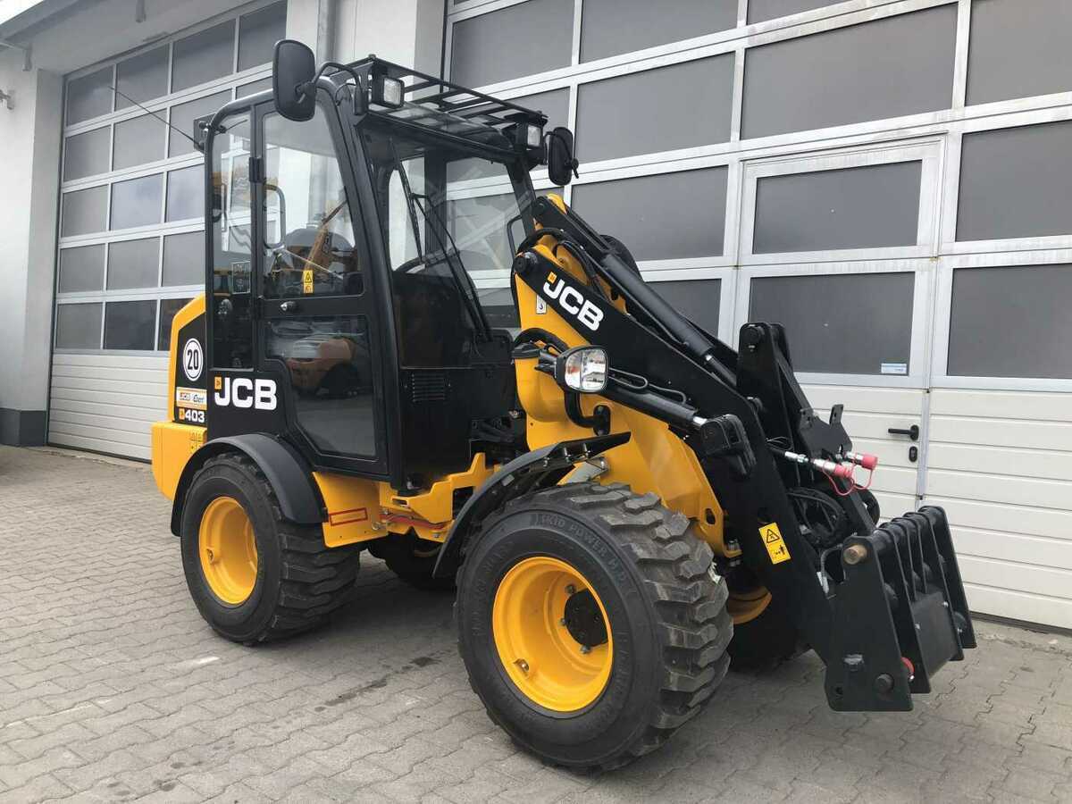 В России появится новый фронтальный погрузчик JCB